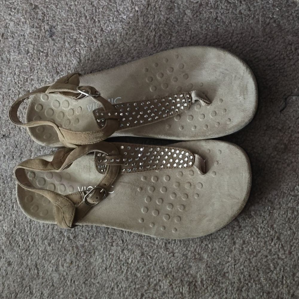 Vionic tula sandal tan suede with rhinestones